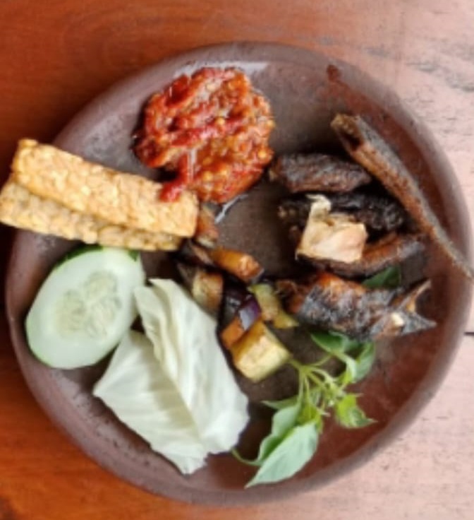 Belut Lalapan Sambal